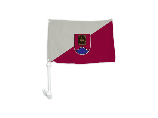 Alūksnes novada auto karogs