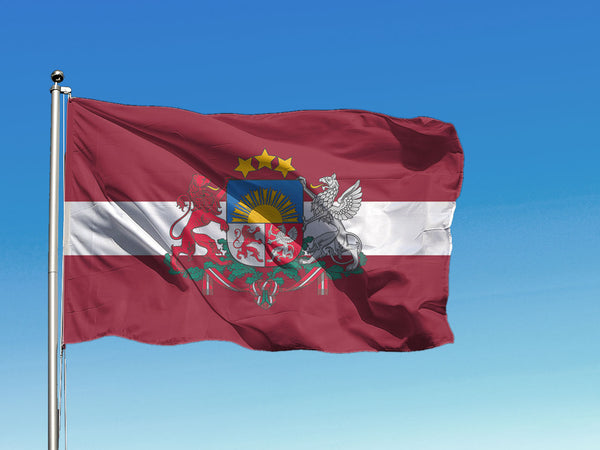 Latvijas karogs ar ģerboni